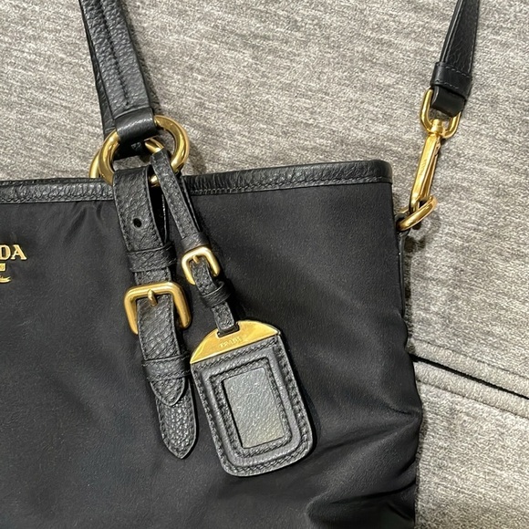 Prada Vitello Daino-Trimmed Tessuto Tote - Picture 16 of 16